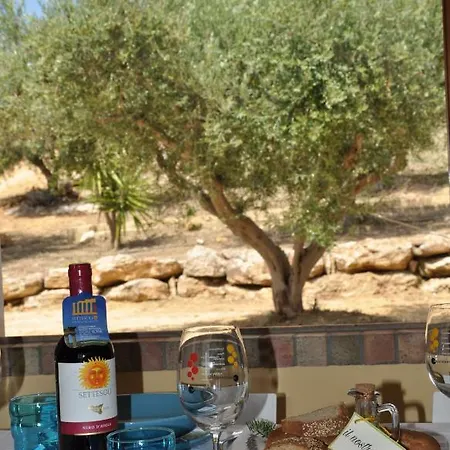 Holiday home Casa Nocellara